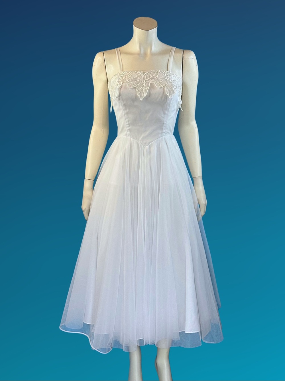Romantic Vintage Full Skirt White Ethereal Fairycore Party Dress | XS